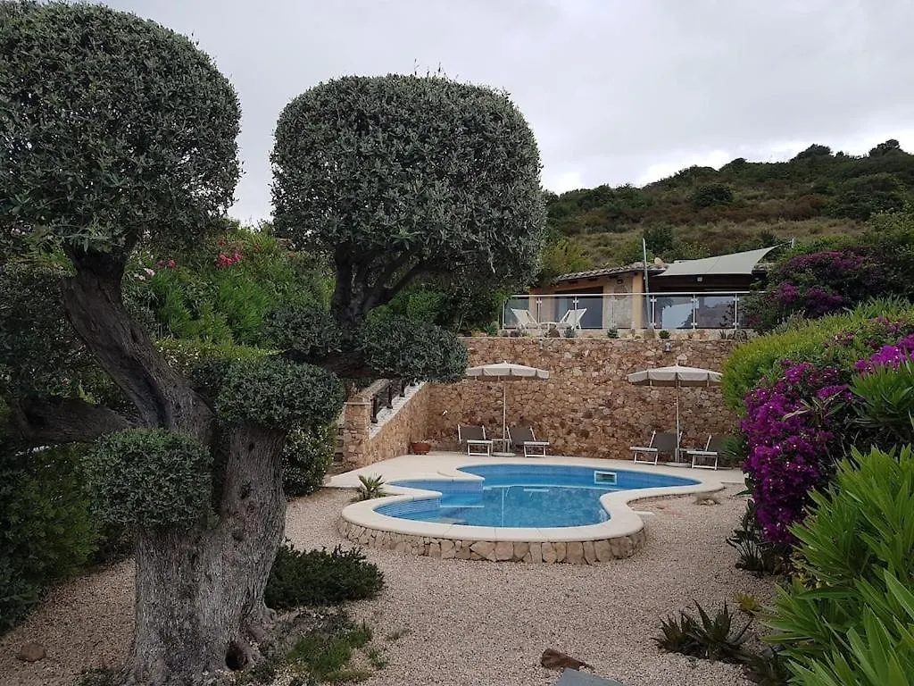 House / Villa Matrix - Domus De Maria